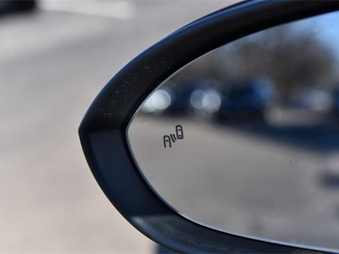 Used 2025 Volkswagen Jetta SE w/ Sunroof Package image 10