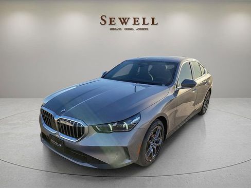 Used 2026 BMW 530i w/ Convenience Package RWD image 1