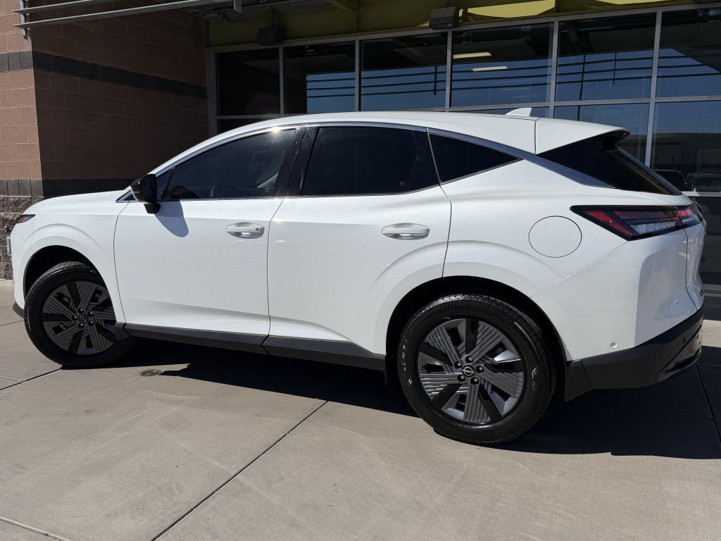 Used 2025 Nissan Murano SL AWD/4WD image 5