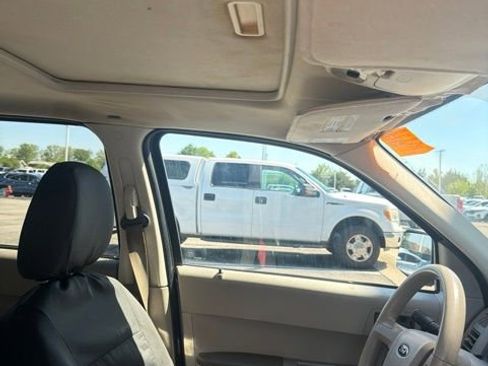 Used 2008 Ford Escape XLT FWD image 8