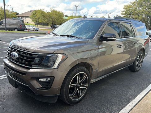 Used 2019 Ford Expedition Max Limited w/ Equipment Group 303A AWD/4WD image 2