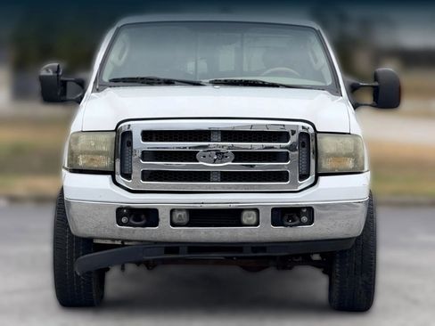 Used 2005 Ford F250 XL image 5