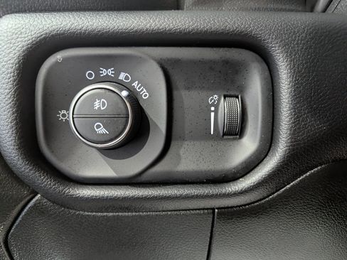 Used 2026 RAM 2500 Big Horn AWD/4WD image 15