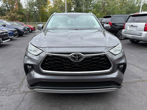 Used 2021 Toyota Highlander Platinum image 8