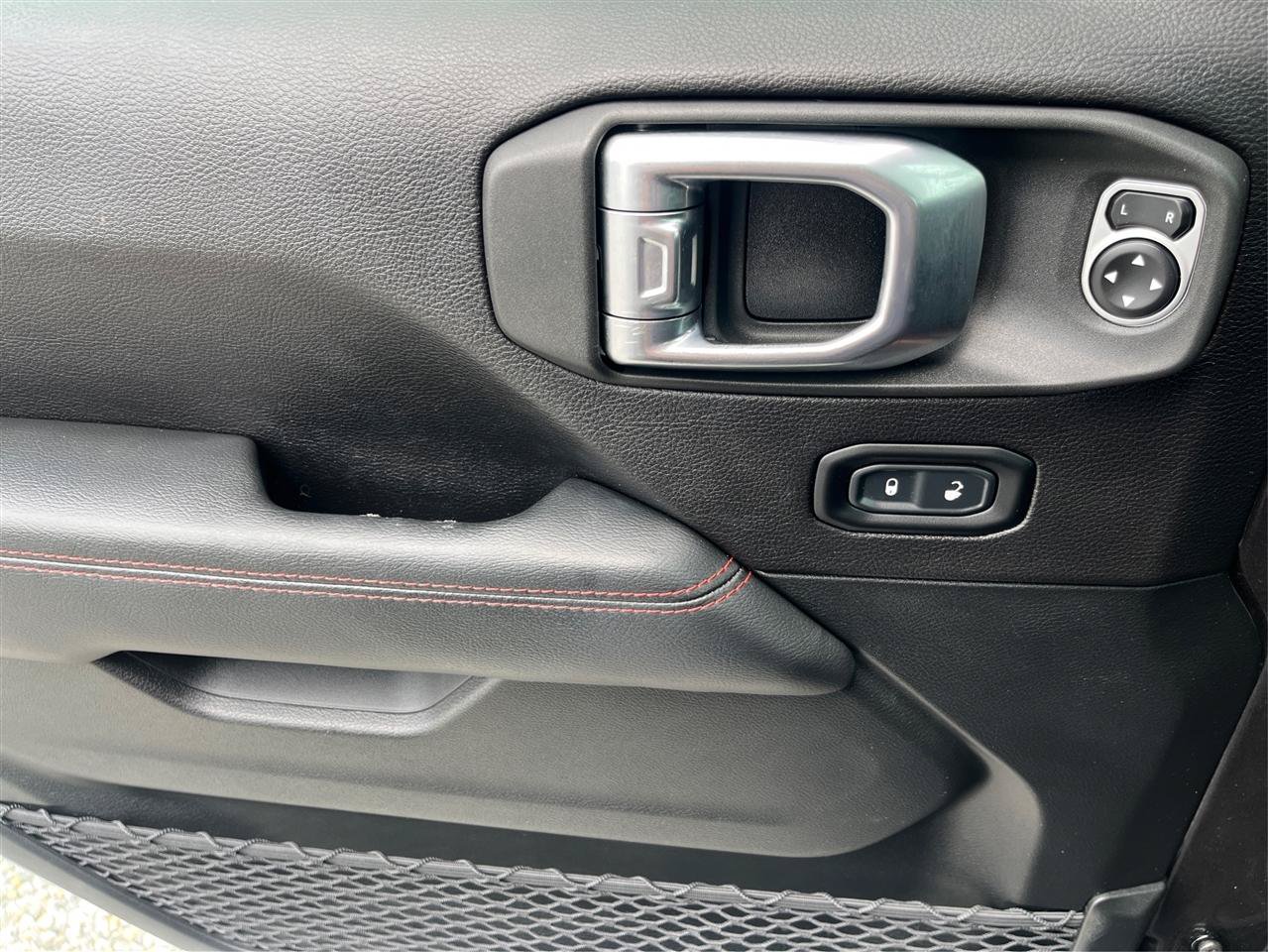 Used 2019 Jeep Wrangler Unlimited Rubicon AWD/4WD image 19