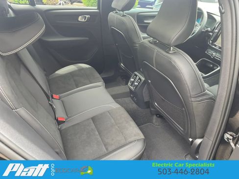 Used 2023 Volvo C40 P8 Recharge Ultimate AWD/4WD image 49