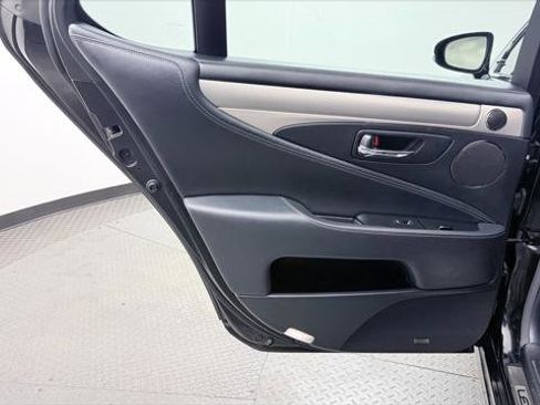 Used 2014 Lexus LS 460 w/ F Sport Package RWD image 16