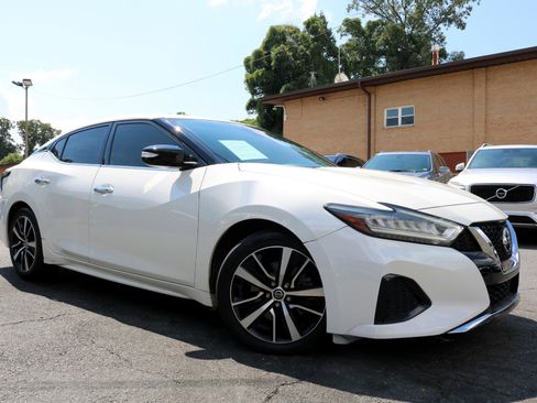 Used 2022 Nissan Maxima SV w/ Floor Mat Group image 6