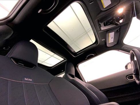 Used 2025 MINI Cooper S image 26
