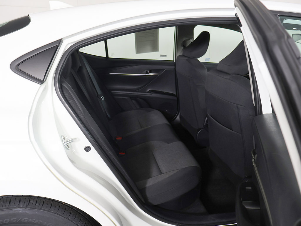 Used 2025 Toyota Camry LE FWD image 30