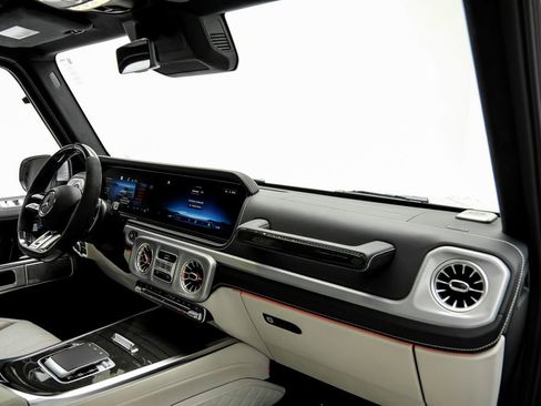 Used 2025 Mercedes-Benz G 63 AMG 4MATIC image 16
