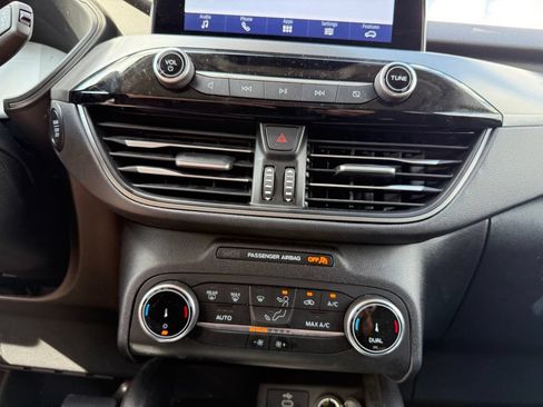 Used 2025 Ford Escape Active FWD image 14