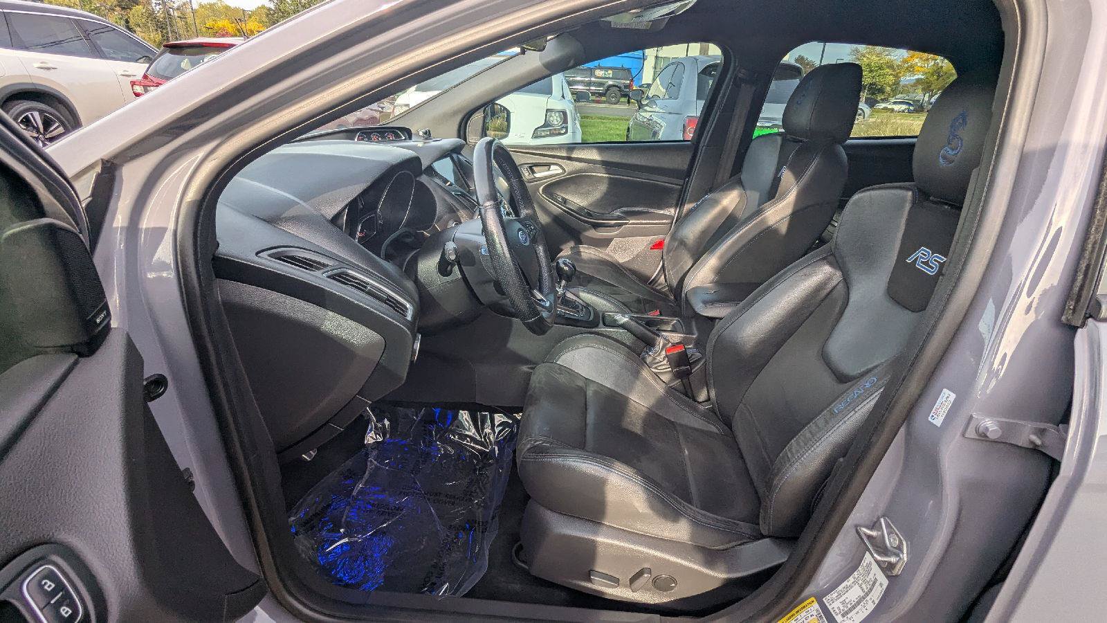 Used 2017 Ford Focus RS AWD/4WD image 15