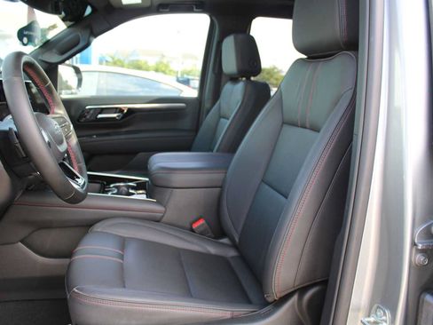 Used 2025 Chevrolet Tahoe RST w/ Comfort Package AWD/4WD image 9