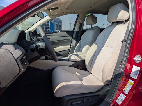 Certified 2024 Honda Accord EX image 11