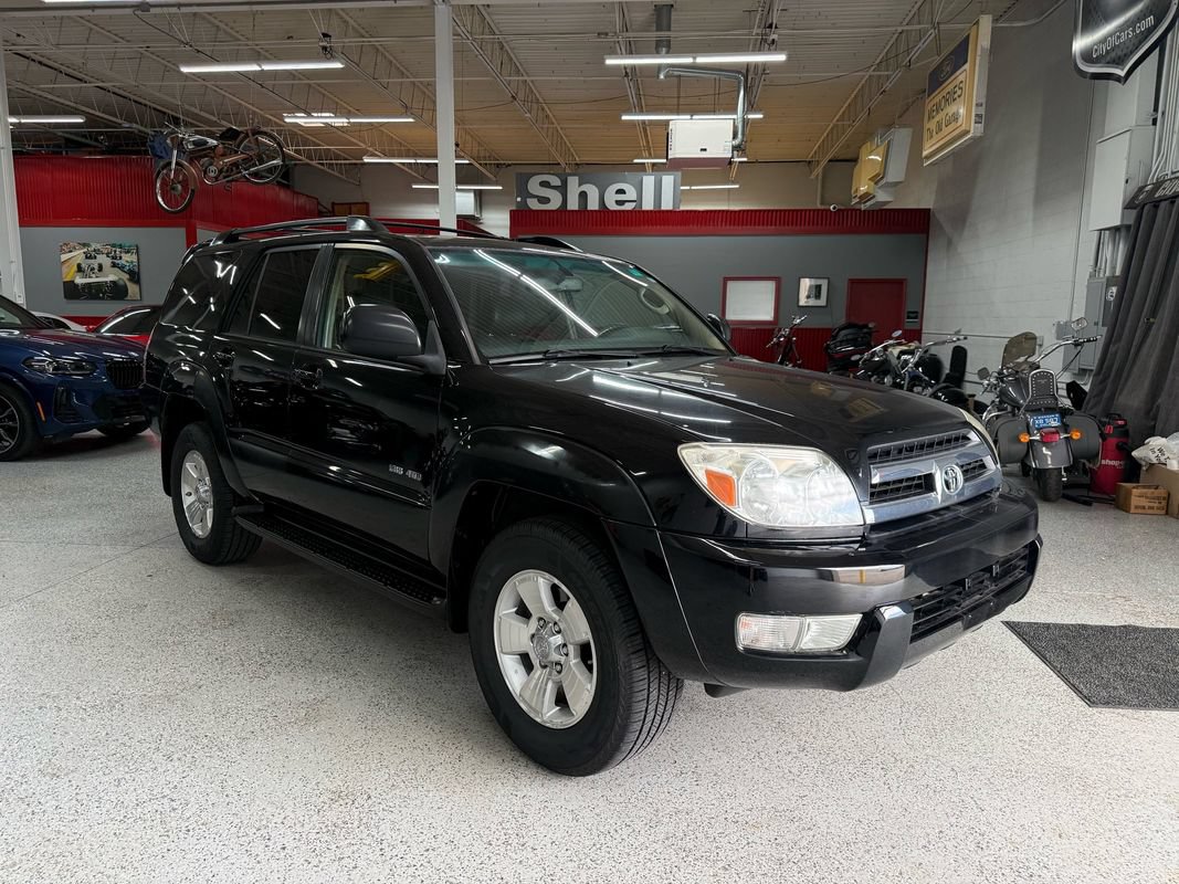 Used 2005 Toyota 4Runner SR5 AWD/4WD image 7