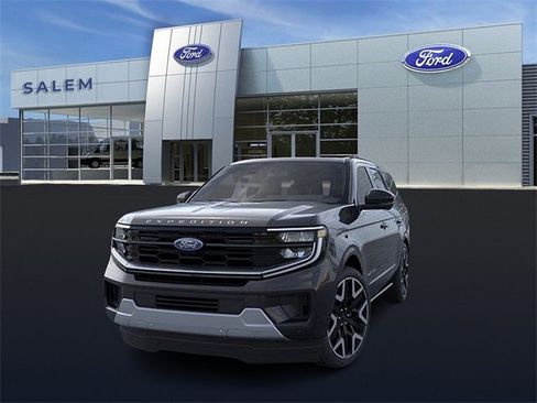 New 2026 Ford Expedition Platinum w/ Platinum Ultimate Package image 3
