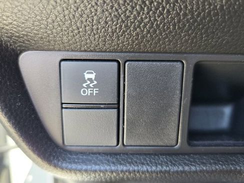 Used 2025 Honda HR-V LX image 26