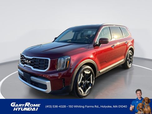 Used 2023 Kia Telluride S image 1