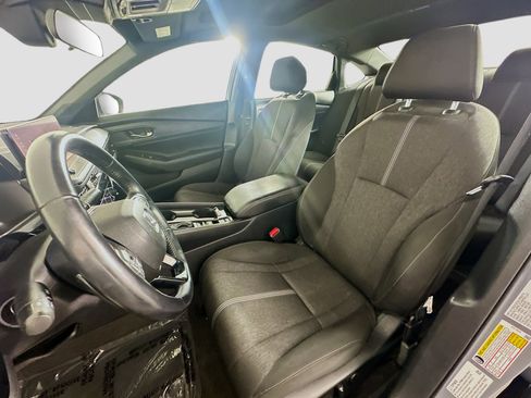 Used 2023 Honda Accord Sport image 13