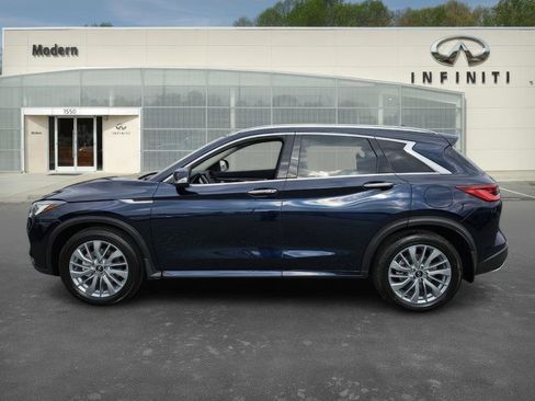 New 2025 INFINITI QX50 Luxe image 3