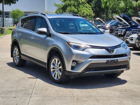 Used 2018 Toyota RAV4 Limited w/ Advanced Technology Package FWD image 3