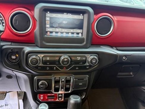 Used 2021 Jeep Gladiator Rubicon w/ Trailer Tow Package image 23