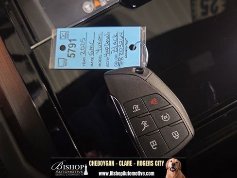 Used 2025 GMC Yukon Denali w/ LPO, Floor Liner Package AWD/4WD image 10