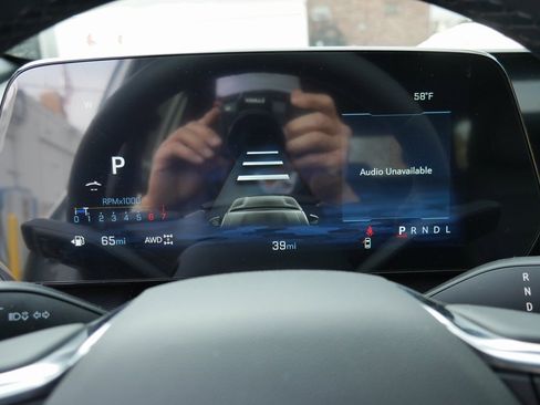 New 2026 Chevrolet Equinox LT w/ Convenience Package II image 15