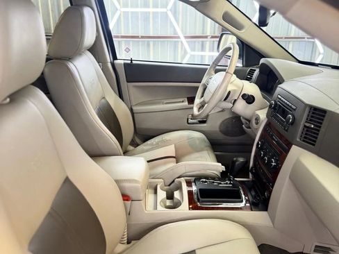 Used 2007 Jeep Grand Cherokee Limited image 35
