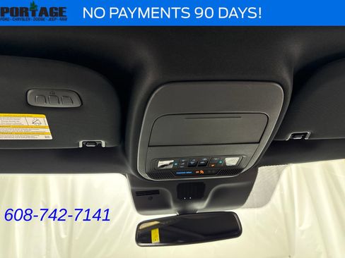 Used 2025 Ford Expedition Max Platinum w/ Stealth Performance Package AWD/4WD image 24