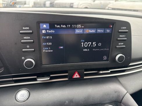 Used 2022 Hyundai Elantra SEL image 5