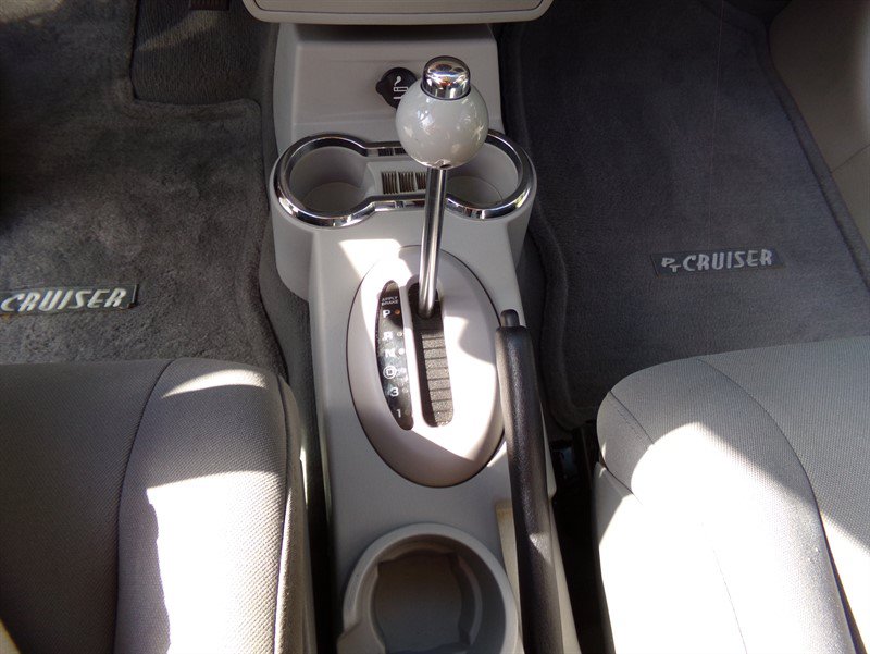 Used 2008 Chrysler PT Cruiser Touring FWD image 33