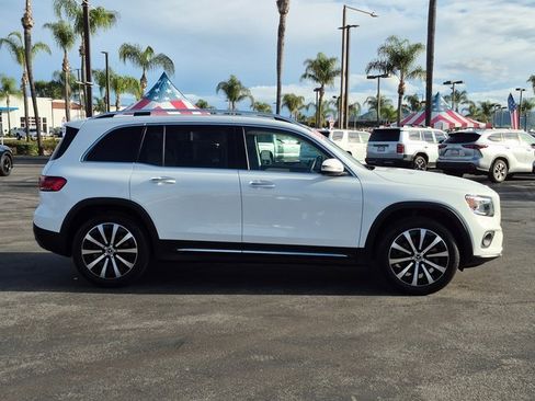 Used 2021 Mercedes-Benz GLB 250 image 4