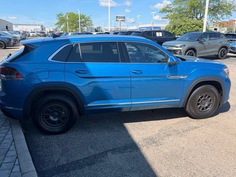 Certified 2024 Volkswagen Atlas Cross Sport SEL Premium R-Line AWD/4WD image 7