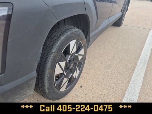Used 2024 Hyundai Kona SEL AWD/4WD image 14