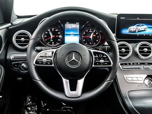 Used 2019 Mercedes-Benz C 300 Sedan image 17