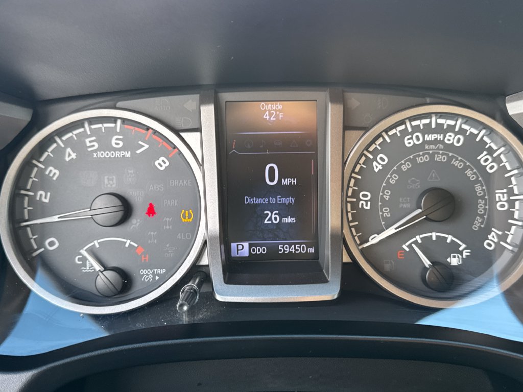 Used 2018 Toyota Tacoma Limited AWD/4WD image 25