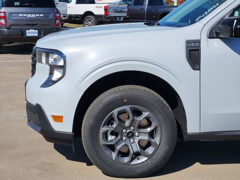 New 2025 Ford Maverick XLT w/ XLT Luxury Package image 7