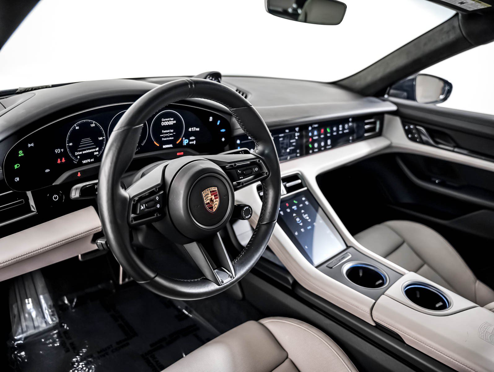 Certified 2023 Porsche Taycan GTS AWD/4WD image 4