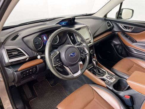 Used 2023 Subaru Forester Touring AWD/4WD image 24