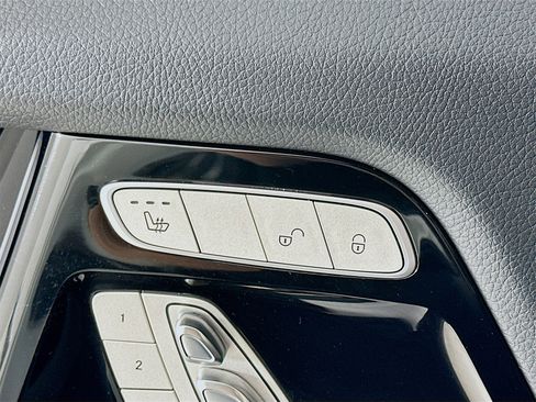 Certified 2022 Mercedes-Benz G 550 image 22
