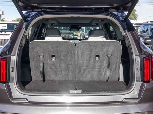 Certified 2023 Kia Sorento SX Prestige image 26