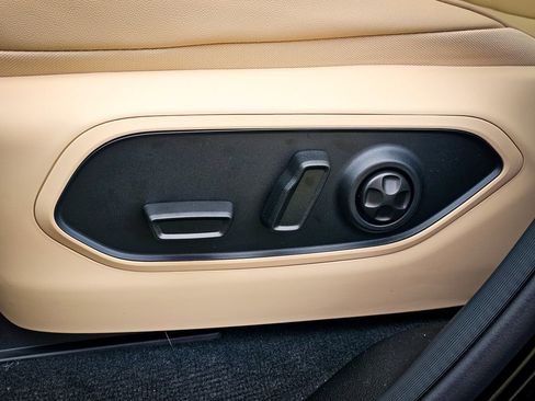 New 2025 Jeep Grand Cherokee Limited image 16