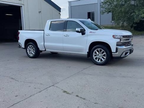 Used 2021 Chevrolet Silverado 1500 LTZ w/ LTZ Premium Package AWD/4WD image 2