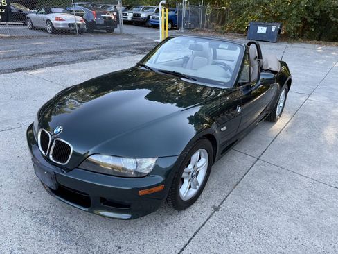 Used 2000 BMW Z3 2.5i RWD image 4