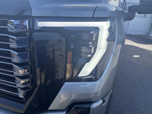 New 2026 GMC Sierra 2500 Denali Ultimate w/ Max Trailering Package AWD/4WD image 9