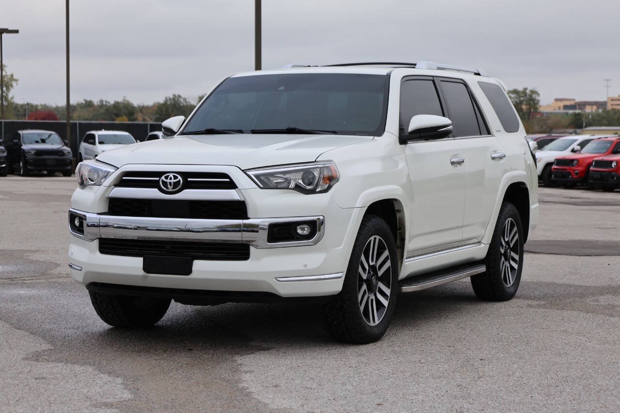 Used 2022 Toyota 4Runner Limited AWD/4WD image 6