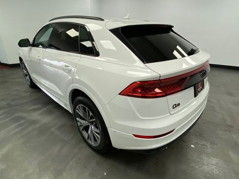 Used 2022 Audi Q8 Premium AWD/4WD image 4