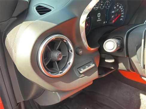 Used 2018 Chevrolet Camaro SS w/ Hot Wheels Edition RWD image 39